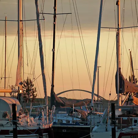 Hausboot Kaddi's Sundream - Huus & * 페마른