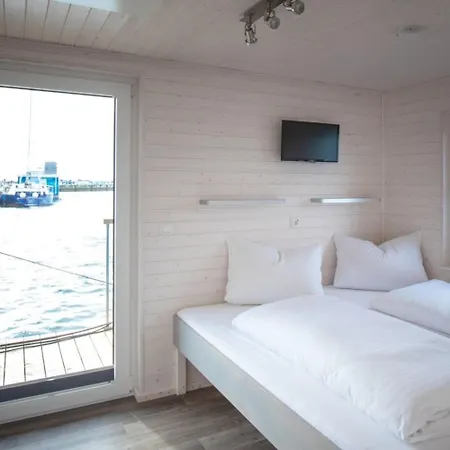 Ботель Hausboot Kaddi's Sundream - Huus & - Burgstaaken *