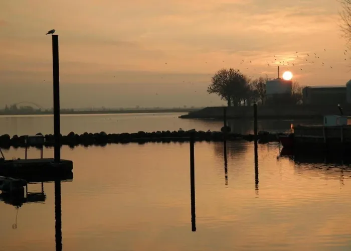 Bådhotel Hausboot Kaddi's Sundream - Huus &